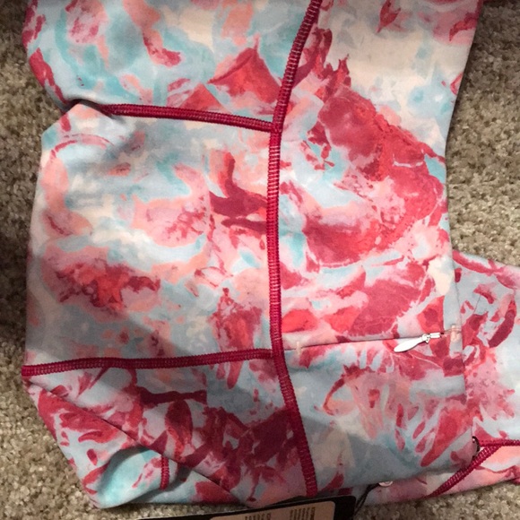 Capri workout pants - Picture 2 of 3